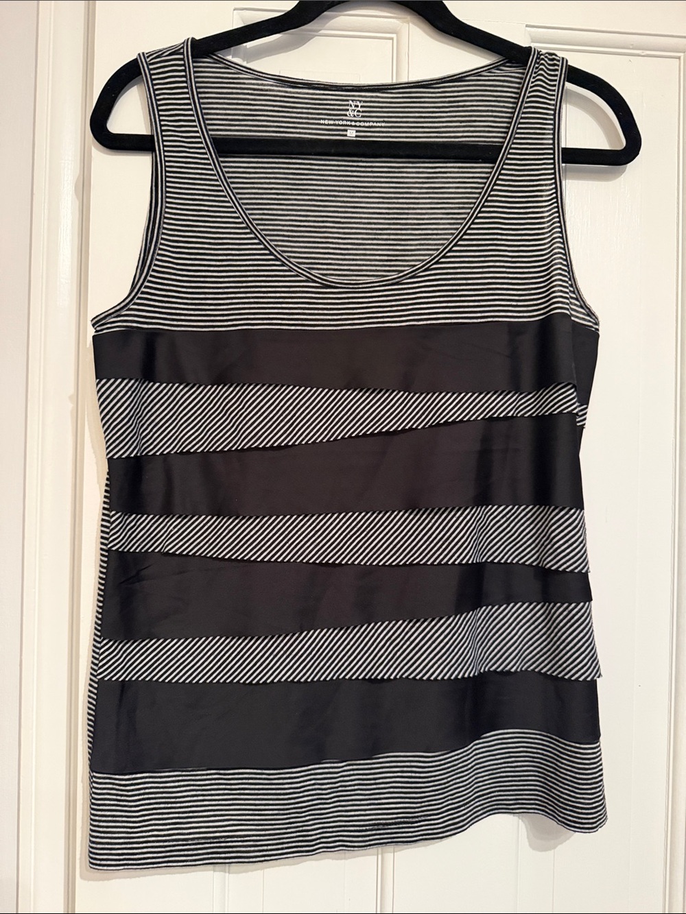 New York & Company Black and White Striped Scoop Neck Tank
